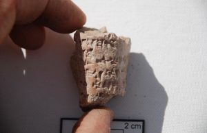Yozgat’ın Sorgun İlçesi, Büyük Taşlık Köyü sınırları içerisinde yer alan Uşaklı Höyük, Hitit yazıtlarında adı geçen dini merkez Zippalanda olabilir.