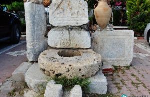 tarihi eserler süs havuzu oldu